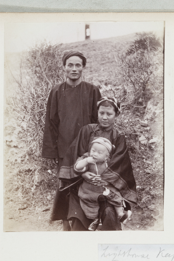 Lighthouse keeper with wife and child, Foochow