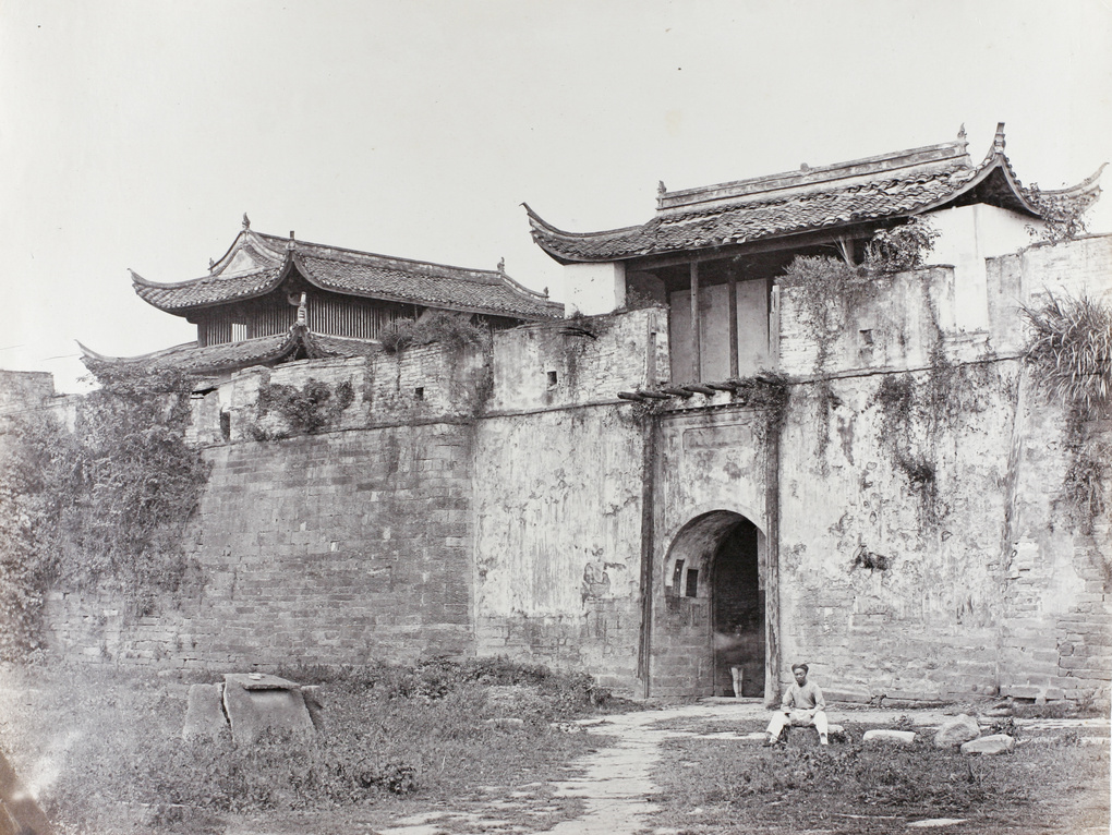 The Salt Gate (盐仓门) – also known as the Heyi Gate (和义门) – Ningbo
