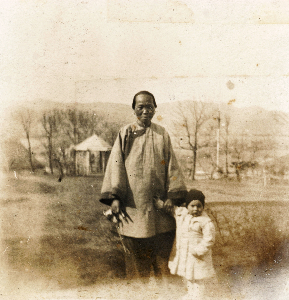 Amah with Jim Carrall, 1902