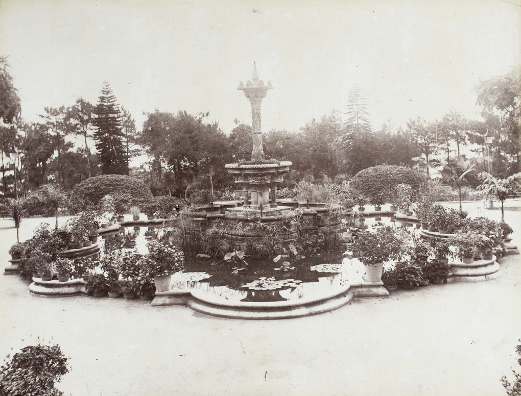 Fountain in Hong Kong Zoological and Botanical Gardens, Hong Kong 