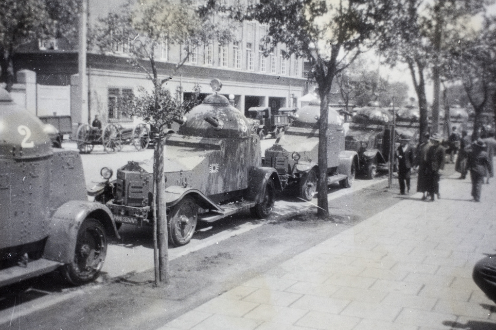 Japanese Navy armoured cars, Shanghai, 1930
