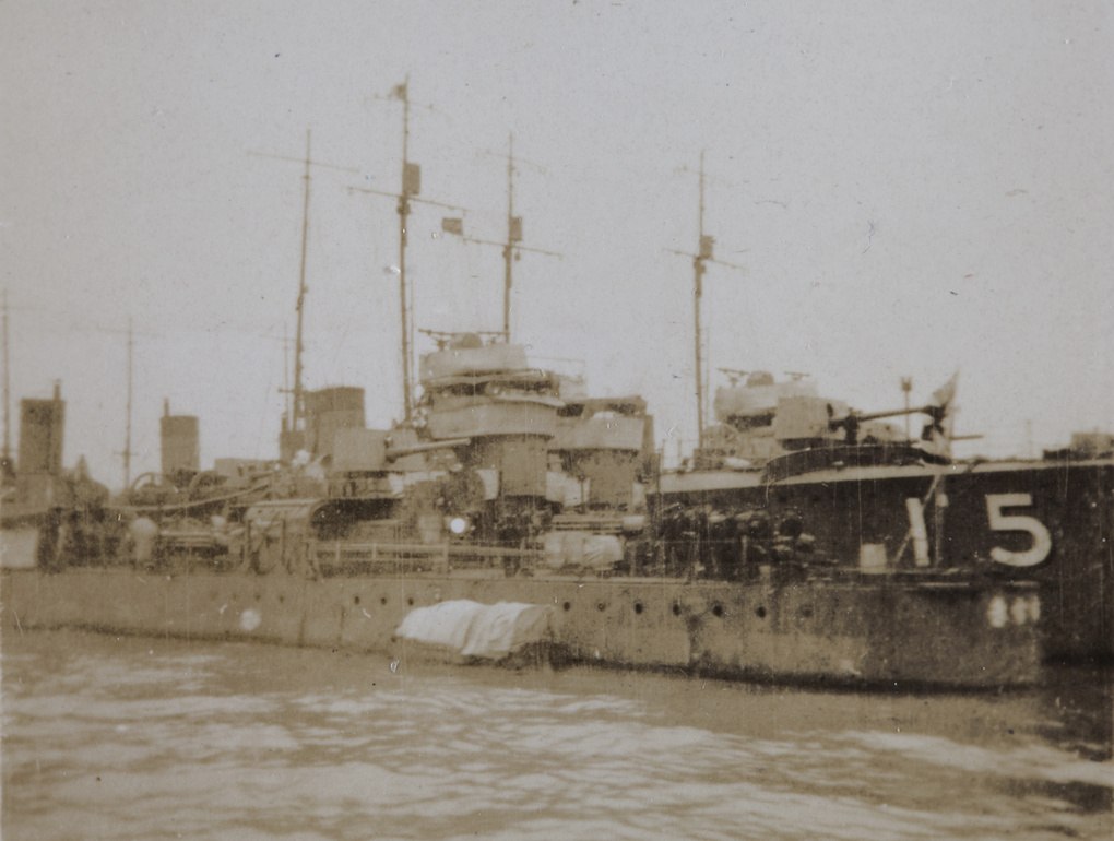 Japanese destroyers and marines, Huangpu River, Shanghai, 1932