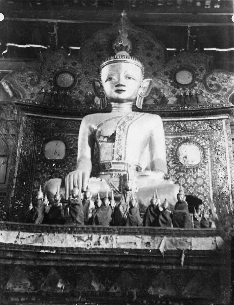 Gilt Shan Buddha and his attendants, Yunnan Province