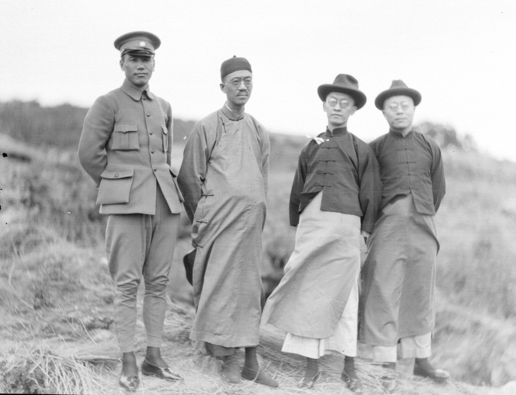 Chiang Kai-shek, Wang Chonghui, Hu Hanmin and Wu Chaoshu, Nanjing