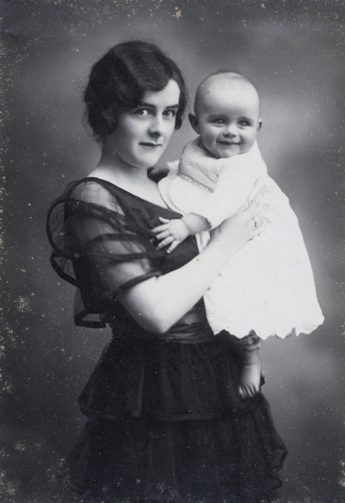 A woman with her son Michael, aged 6 months, Shanghai