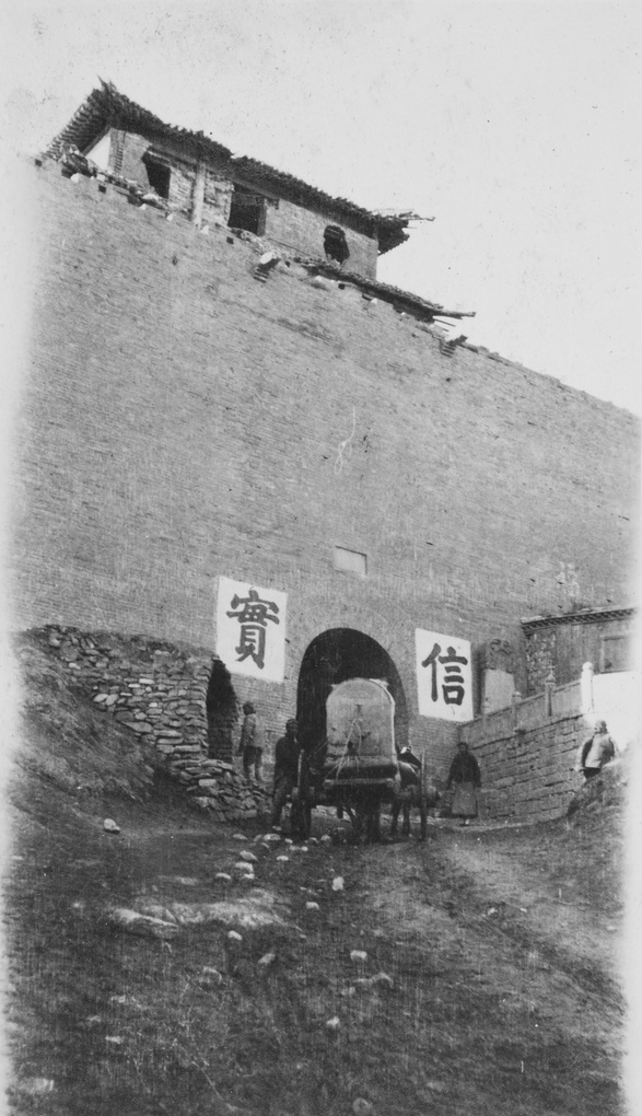 Yanmenguan, Great Wall of China, with a Peking cart