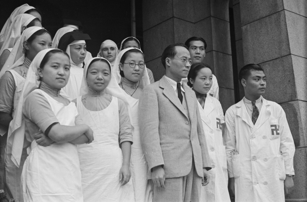 Hospital nurses and staff, Shanghai