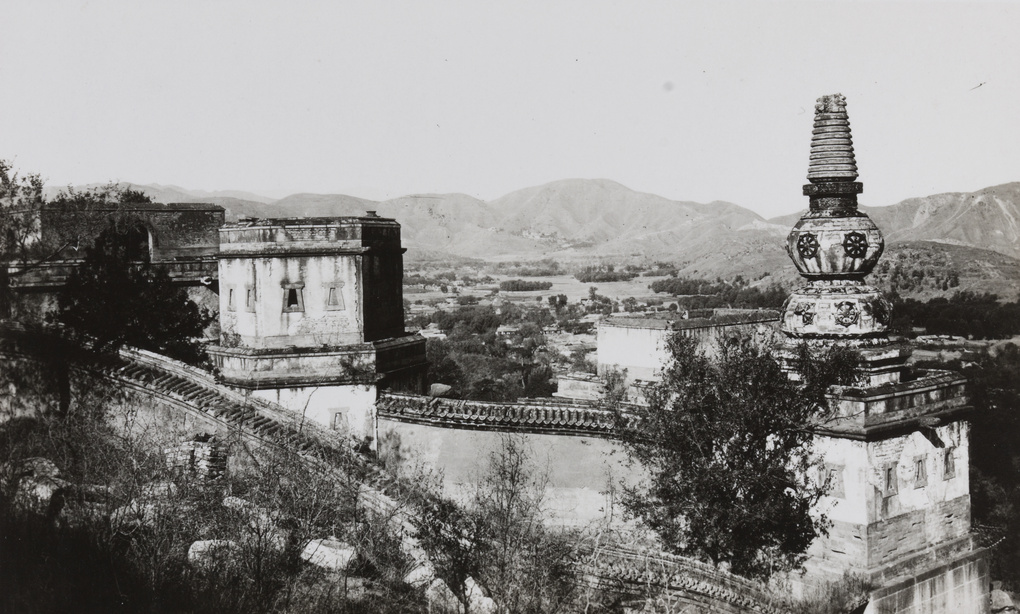 Stupa, Summer Palace, Peking