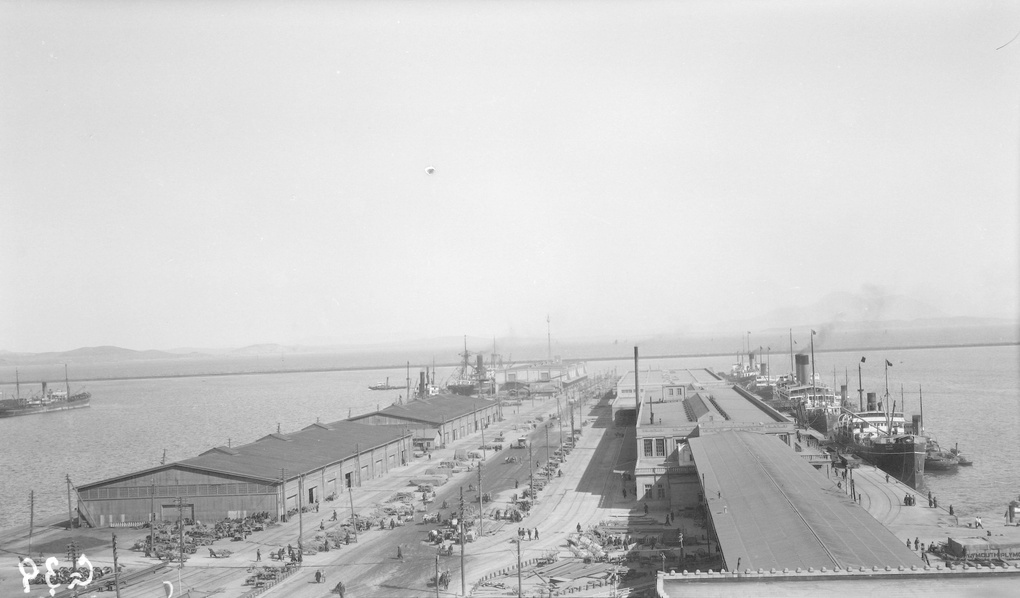 Wharfage at Dairen (大连)