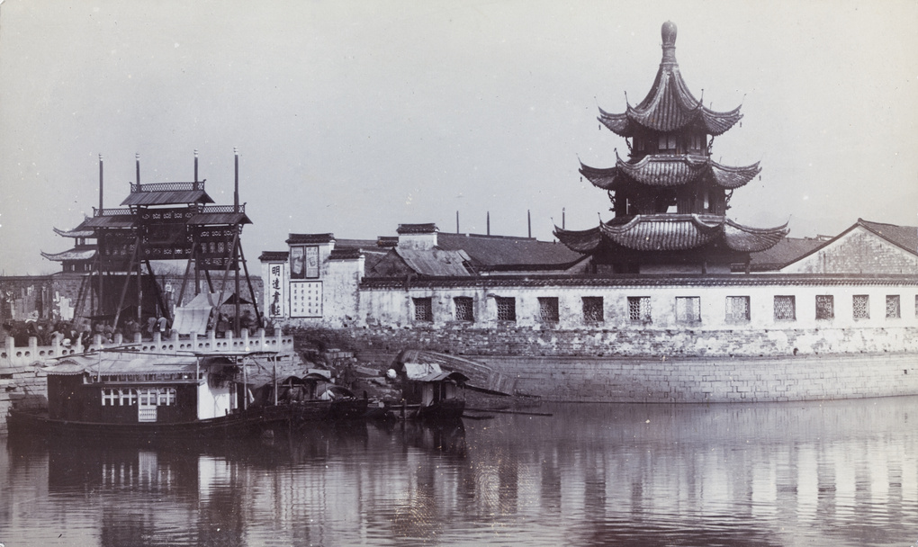 Pagoda and pailou, by the Yangtze River, Nanjing