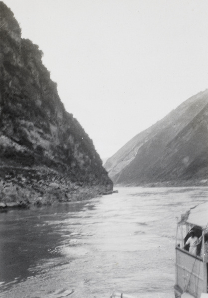 Looking back to the Eastern or Lower entrance of the Wushan