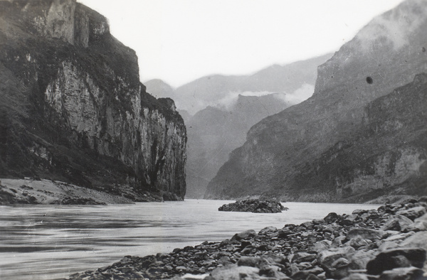 View of the Yangtze from a rocky bank