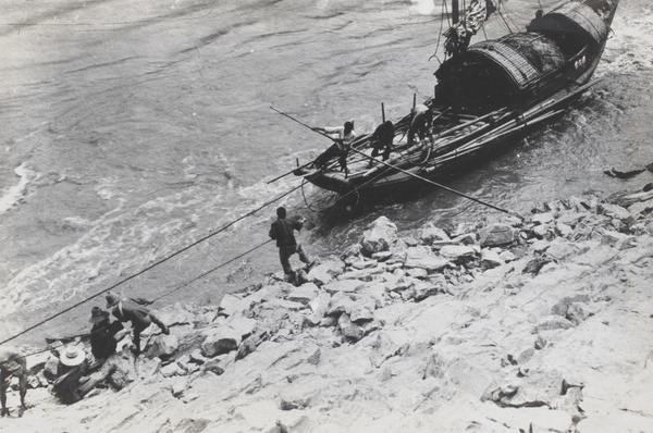 Tying up the boat