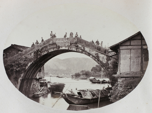 Hyü family’s bridge (光溪桥 Guangxi Bridge), Yinjiang (鄞江镇), near Ningbo, Zhejiang Province