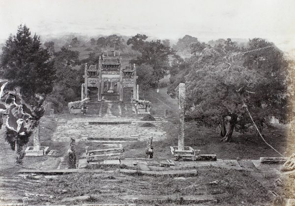 Ancient tomb near Wan Cha, near Ningbo