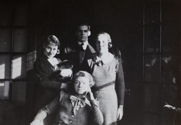 Jack Ephgrave with Joan and Olive Blown, and their mother, Shanghai