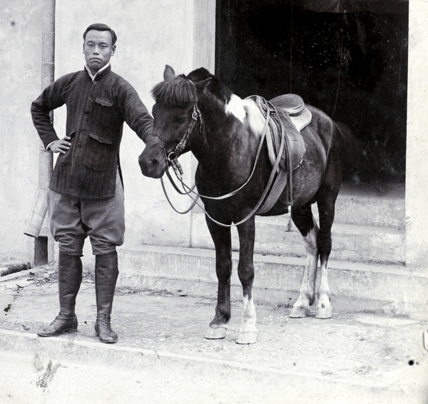 Groom with 'Pong', Nanning