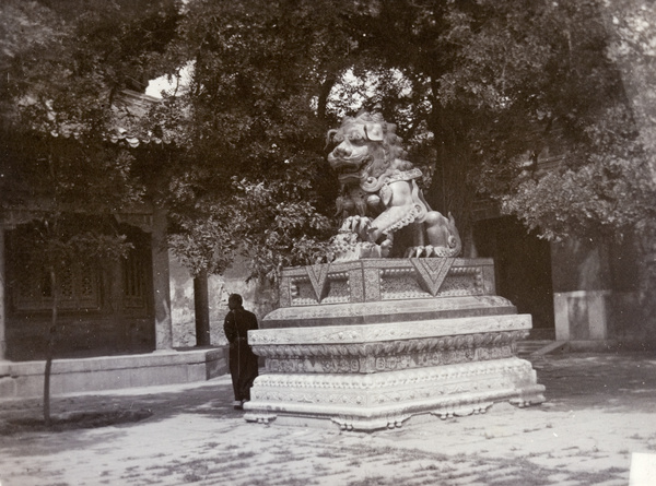 Female Lion (with cub) (tongshi 銅獅), The Lama Temple, Beijing