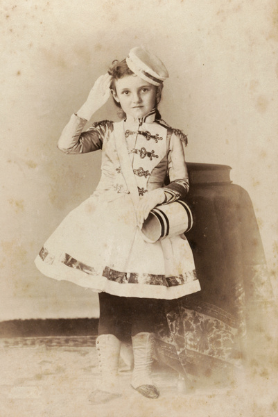Gladys Hughes in fancy dress as a vivandière, Amoy