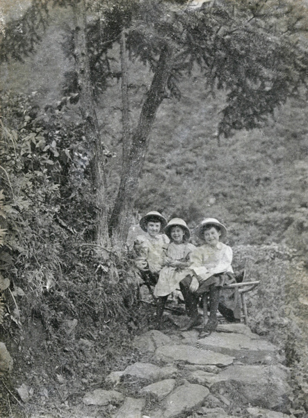 Gladys, Eileen and Yvonne Hughes