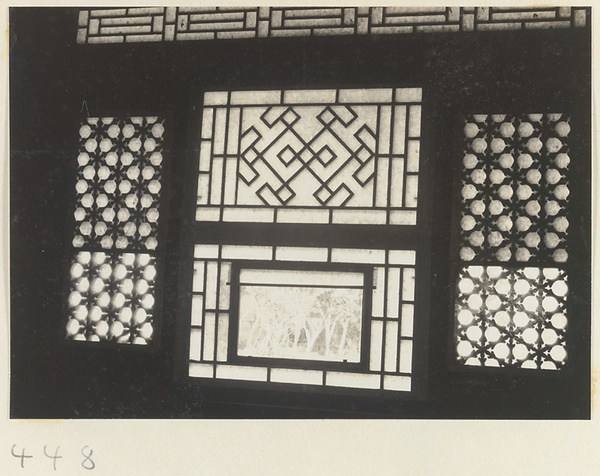 Building detail showing latticework at Fa yuan si