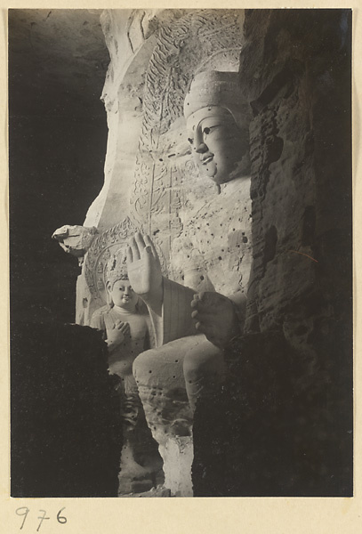 Statue of Buddha at the Yun'gang Caves