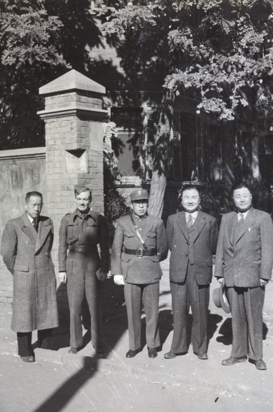 Chinese and British military Intelligence officers, Peking