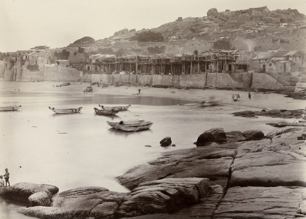 Fishermen's dwellings on the harbour wall, Dongshan