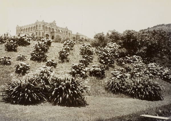 Mountain Lodge, Victoria Peak, Hong Kong