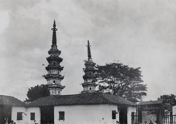 The Pens (or Twin Pagodas) at Luohanyuan Temple, Suzhou (苏州双塔)