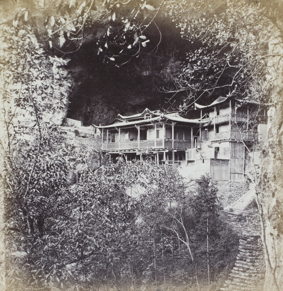 Fangguanyan temple (方广岩寺), Geling Mountain, near Fuzhou (福州)