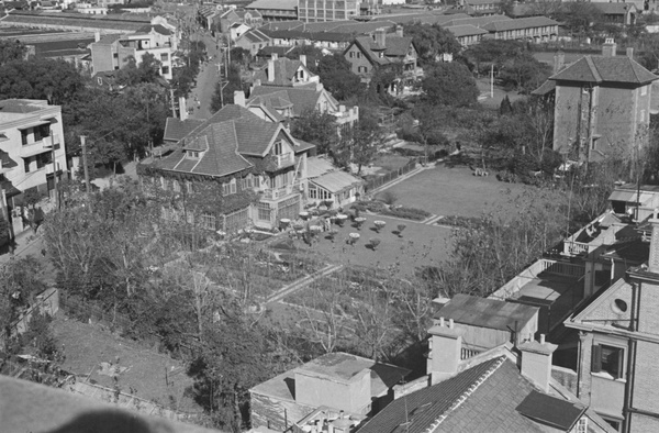 Gardens and houses along Brenan Road (长宁路), Shanghai, viewed from West Park Mansions (西園公寓)
