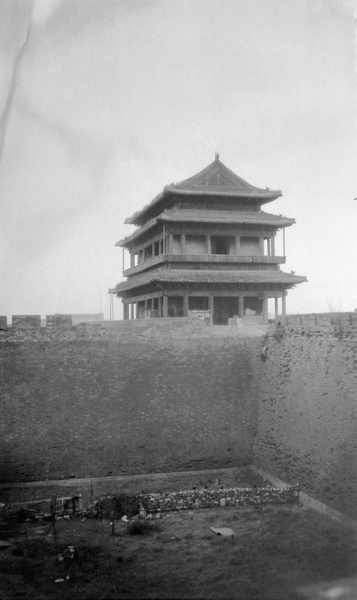 Gate and city walls, Peking, c.1907