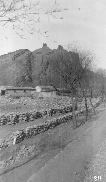 Fortifications, Nankow Pass