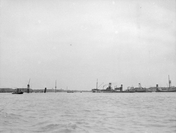 Sunk ships, Shanghai, April 1938