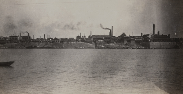 Factories on the waterfront, Changsha (長沙)