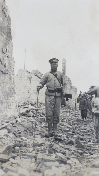 Qing headman in the ruins of Hankow