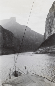 The bow of the ship and view of Yangtze Gorges