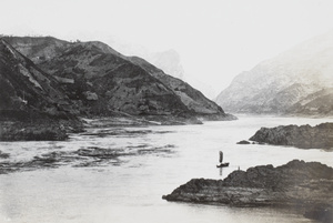 Small junk on the Yangtze