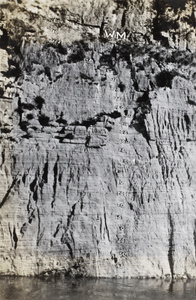 Watermarks on the side of the Gorge, Yangtze Gorges