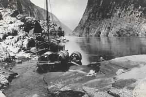 A few small boats by the bank