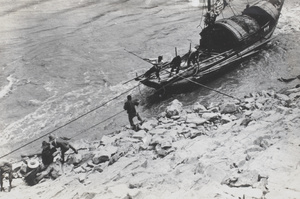 Tying up the boat