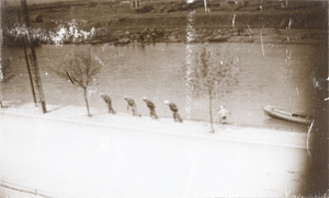 Four men pulling a barge, Tientsin (天津)