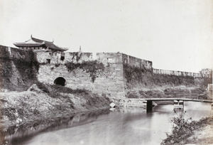 North Gate, moat and clapper bridge, Zhenhai