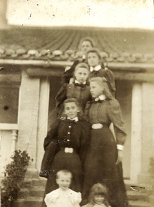 Carrall children, 1899