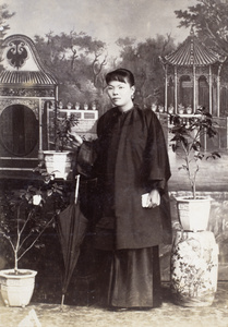 Studio portait of a Chinese woman in Chinese style clothing