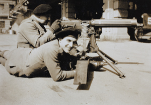 Jack Goldman and another SVC man, with machine gun, Shanghai, 1932