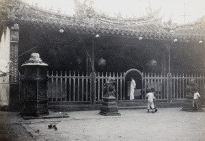 A temple in Xiamen (廈門)