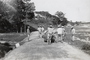 A convict road gang making a road, Weihai (威海)
