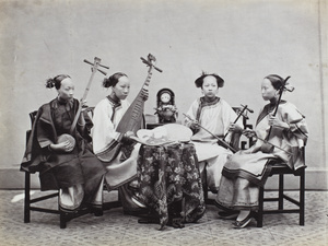 Four musicians (singers) from Fuzhou, with instruments